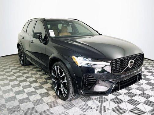 2024 Volvo XC60 Recharge Plug-In Hybrid T8 Ultimate Dark Theme