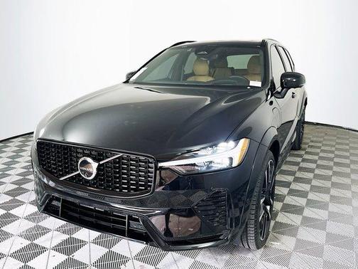 2024 Volvo XC60 Recharge Plug-In Hybrid T8 Ultimate Dark Theme