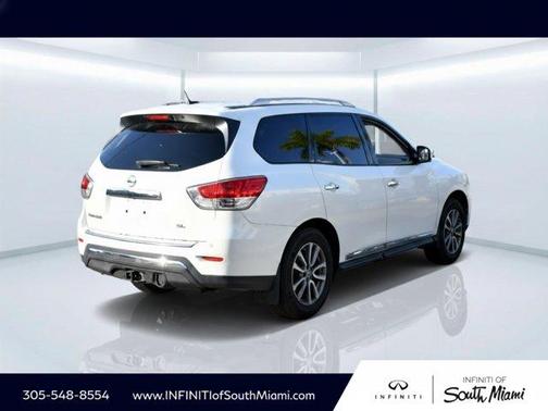 2016 Nissan Pathfinder SL