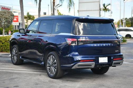 2025 INFINITI QX80 Luxe