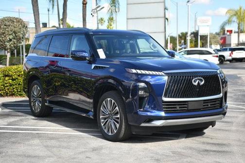 2025 INFINITI QX80 Luxe