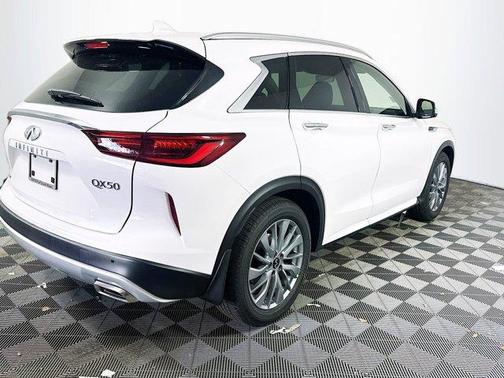 2025 INFINITI QX50 Luxe