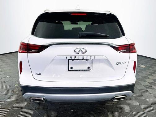 2025 INFINITI QX50 Luxe