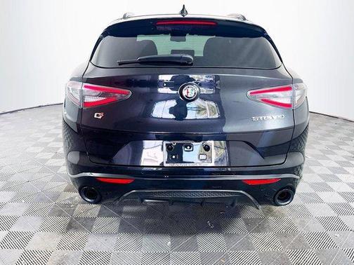 2024 Alfa Romeo Stelvio Veloce