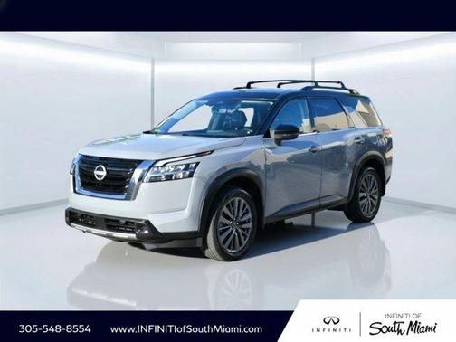 2023 Nissan Pathfinder SL