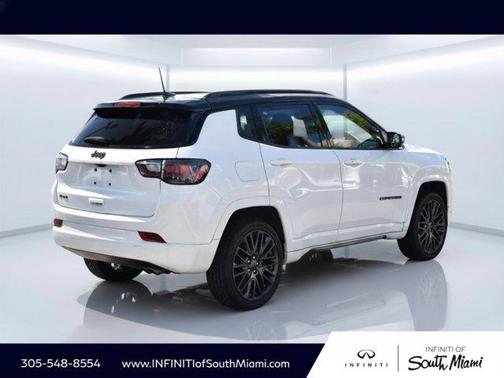 Bright White Clearcoat 2022 Jeep Compass Altitude