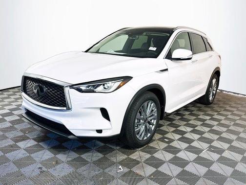 2025 INFINITI QX50 Luxe