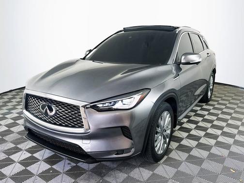 2024 INFINITI QX50 LUXE