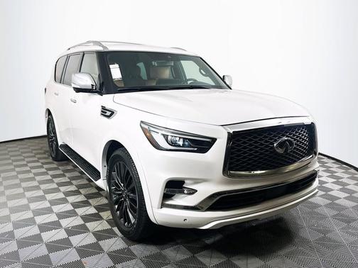 2023 INFINITI QX80 SENSORY