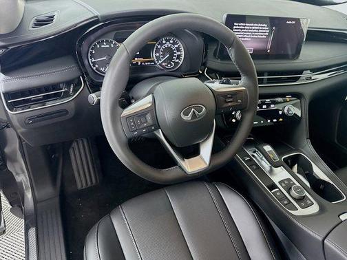 2025 INFINITI QX60 Pure