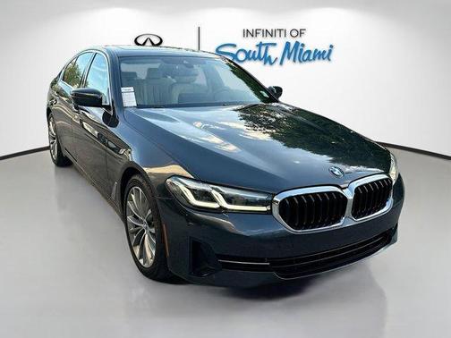 2022 BMW 530 i