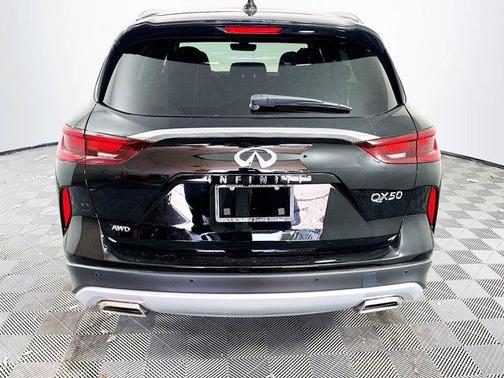 2025 INFINITI QX50 Luxe