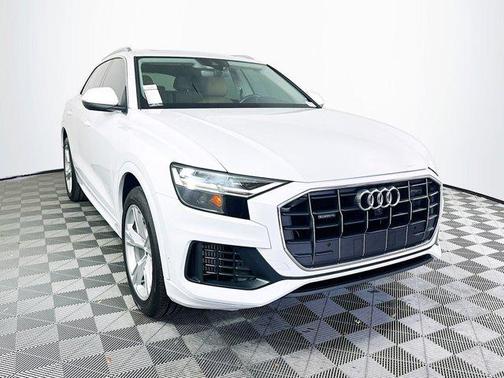 2021 Audi Q8 Premium