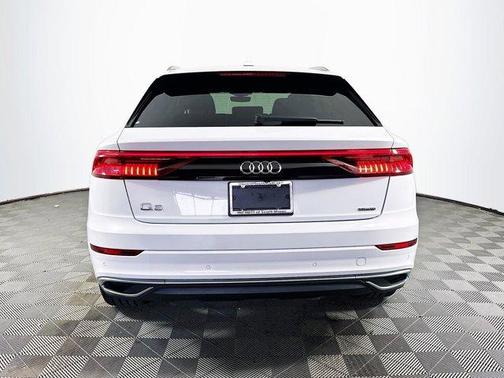2021 Audi Q8 Premium