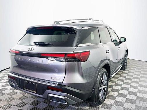 2023 INFINITI QX60 SENSORY
