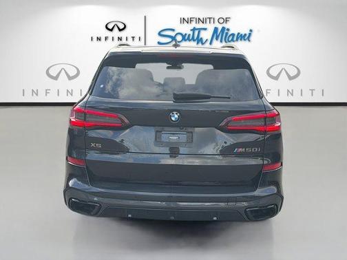 2021 BMW X5 M50i