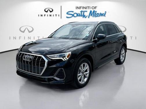 2024 Audi Q3 45 S line Premium