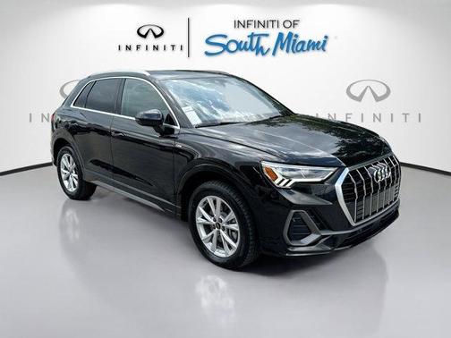 2024 Audi Q3 45 S line Premium