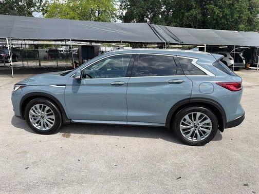 Grand Blue 2027 INFINITI QX60 Luxe