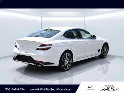 Uyuni White 2026 Genesis G70 2.5T
