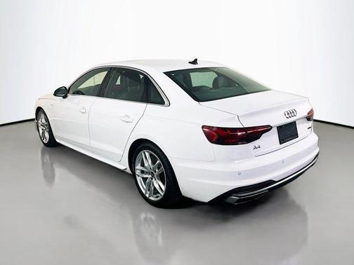 2023 Audi A4 45 S line Premium Plus