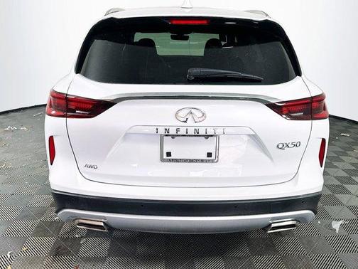 2025 INFINITI QX50 Luxe
