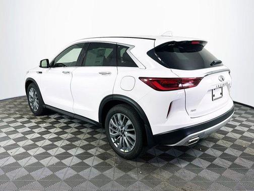 2025 INFINITI QX50 Pure