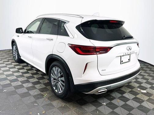 2025 INFINITI QX50 Luxe