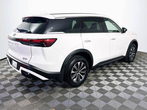 2025 INFINITI QX60 Pure