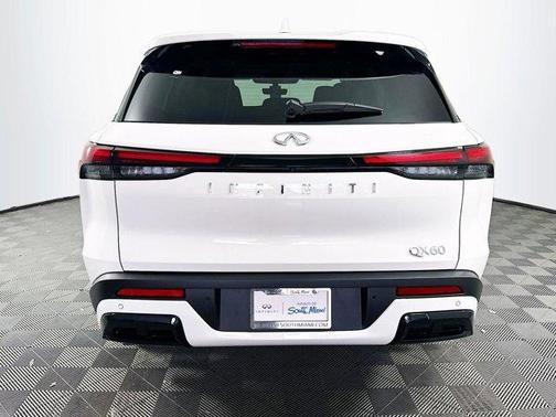 2025 INFINITI QX60 Pure