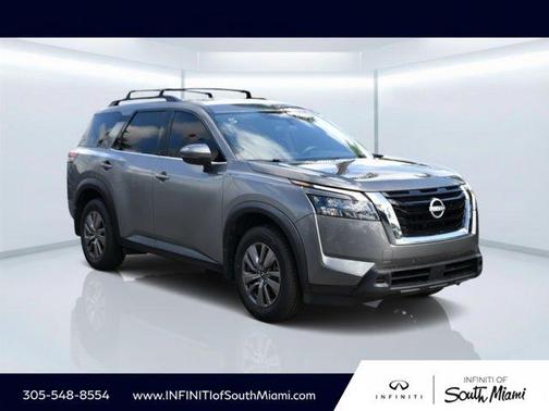 2023 Nissan Pathfinder SV