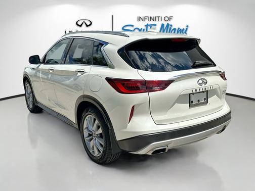 2022 INFINITI QX50 LUXE