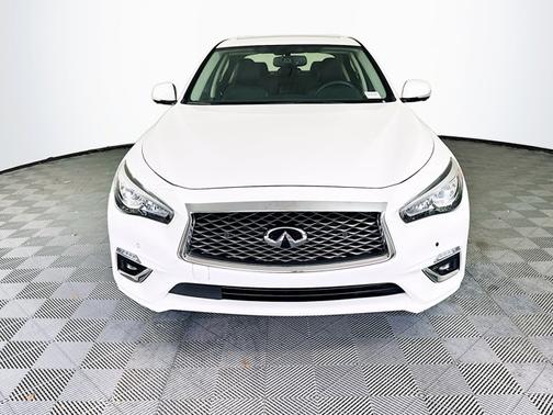 2022 INFINITI Q50 LUXE
