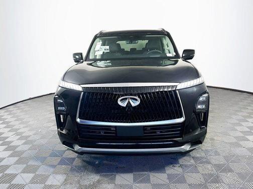 2025 INFINITI QX80 Luxe