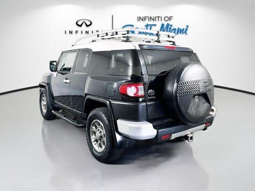 2013 Toyota FJ Cruiser Base