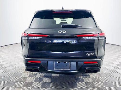 2024 INFINITI QX60 Pure