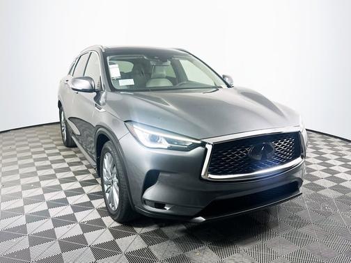 2023 INFINITI QX50 LUXE