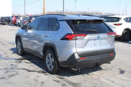 2022 Toyota RAV4 Hybrid XLE
