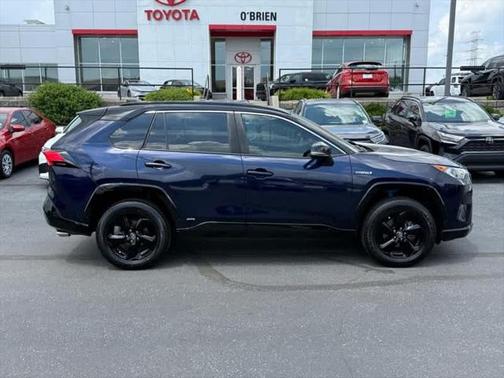 2020 Toyota RAV4 Hybrid SE