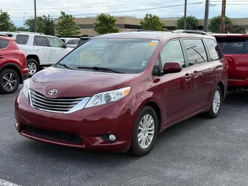 Salsa Red Pearl 2014 Toyota Sienna XLE