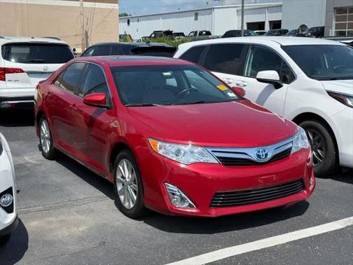 2014 Toyota Camry Hybrid XLE