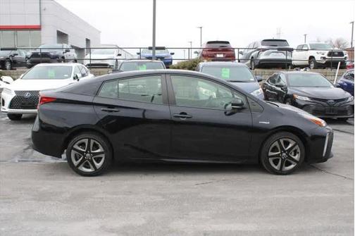 2022 Toyota Prius XLE