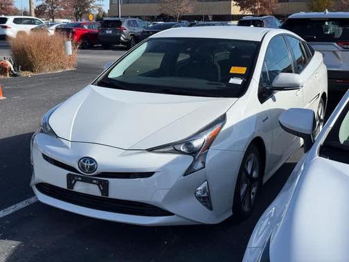 2017 Toyota Prius Three Touring