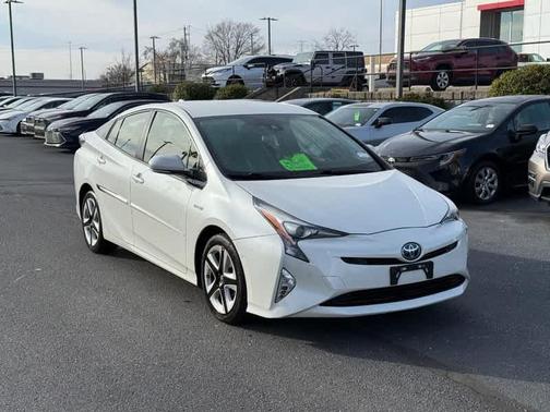 2017 Toyota Prius Three Touring