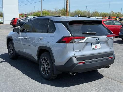 2023 Toyota RAV4 Hybrid XLE Premium