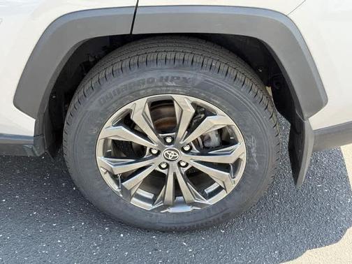 2023 Toyota RAV4 Hybrid XLE Premium