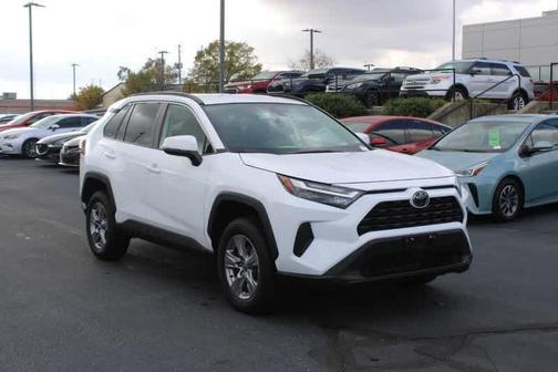 2023 Toyota RAV4 XLE