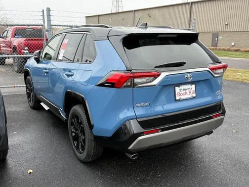 2025 Toyota RAV4 Hybrid SE