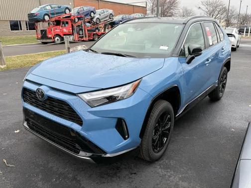 2025 Toyota RAV4 Hybrid SE