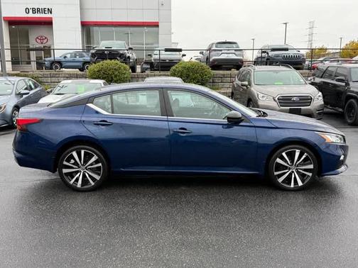 2021 Nissan Altima 2.5 SR